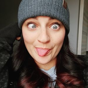 Meet your Posher, Dana